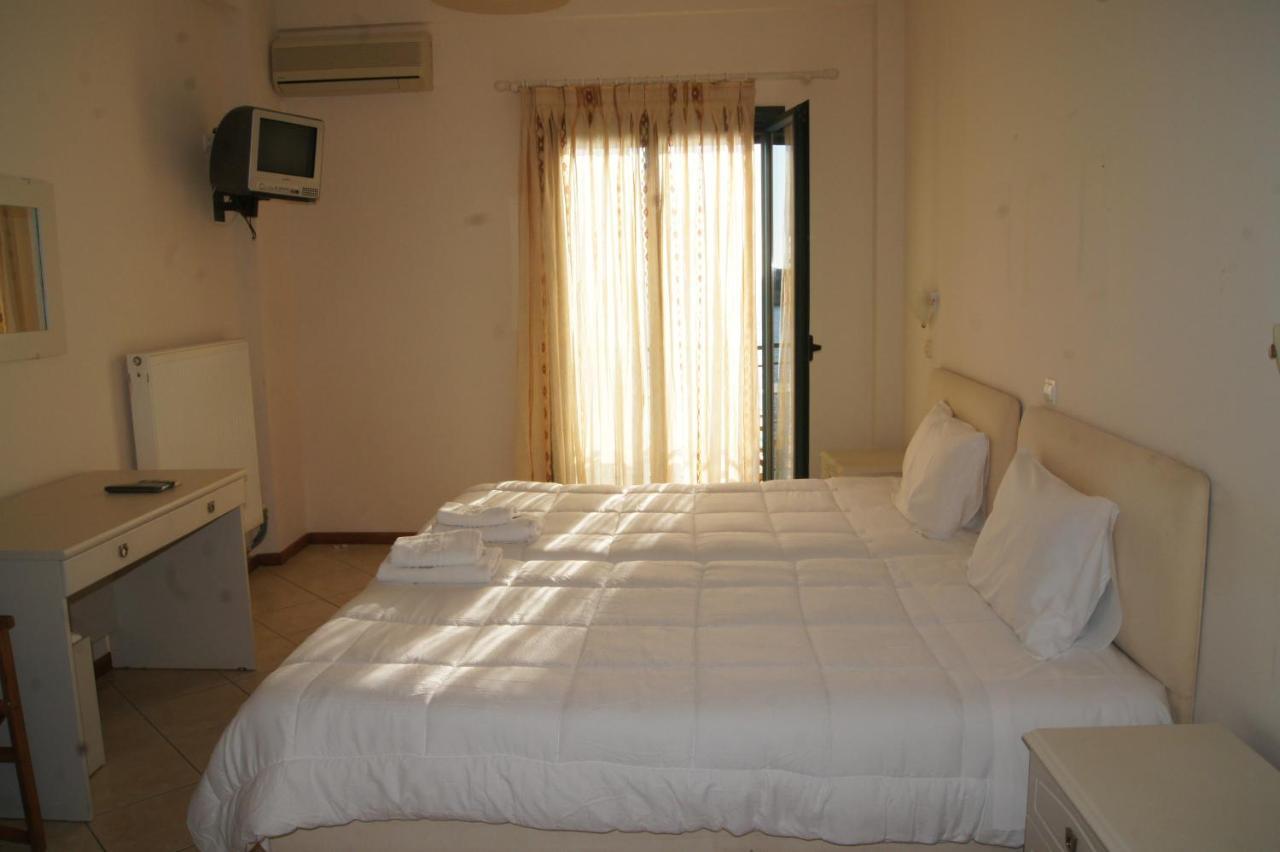 Gorgones, Sea-Front, Great View Aparthotel Кардамили Екстериор снимка