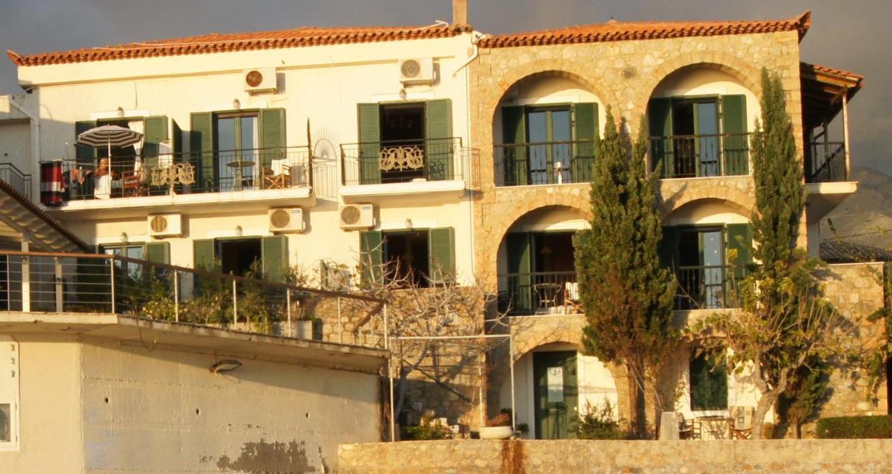 Gorgones, Sea-Front, Great View Aparthotel Кардамили Екстериор снимка