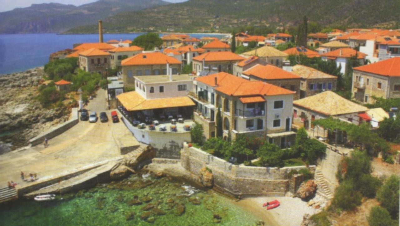 Gorgones, Sea-Front, Great View Aparthotel Кардамили Екстериор снимка