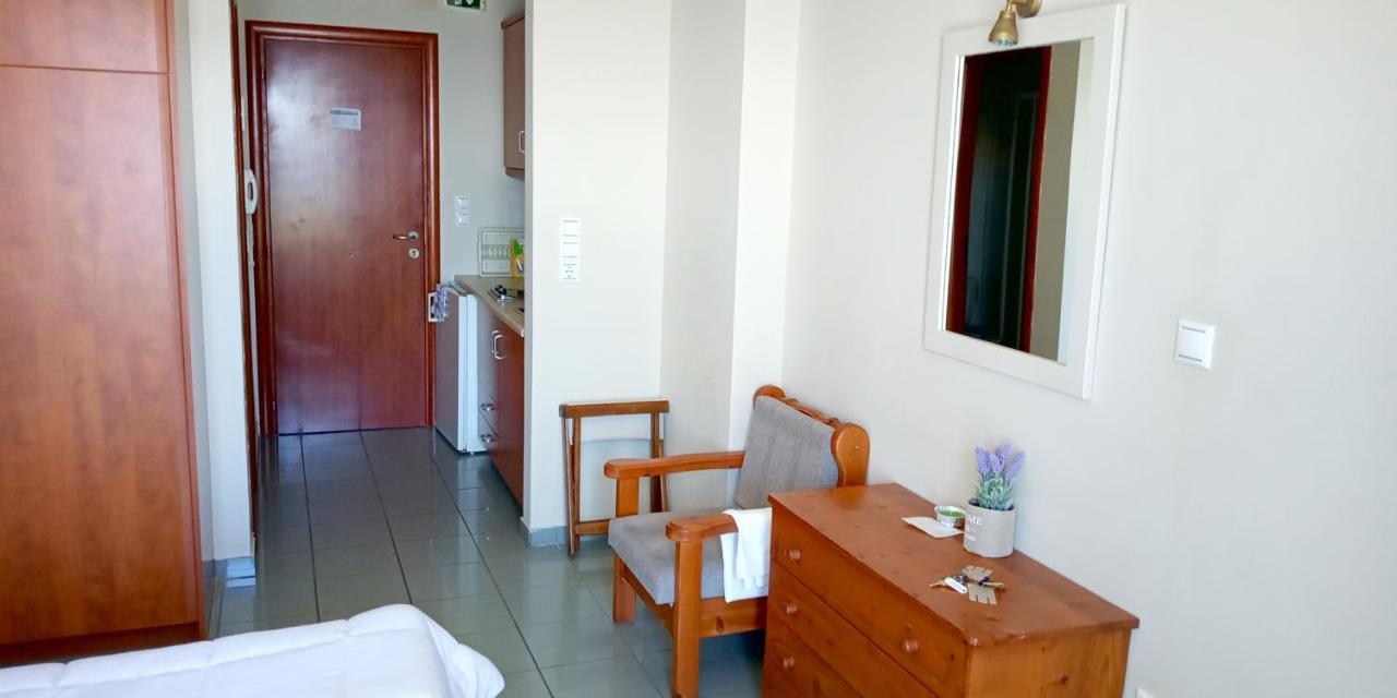 Gorgones, Sea-Front, Great View Aparthotel Кардамили Екстериор снимка